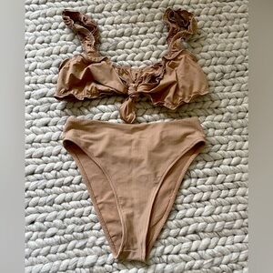 Frankie’s Bikinis set